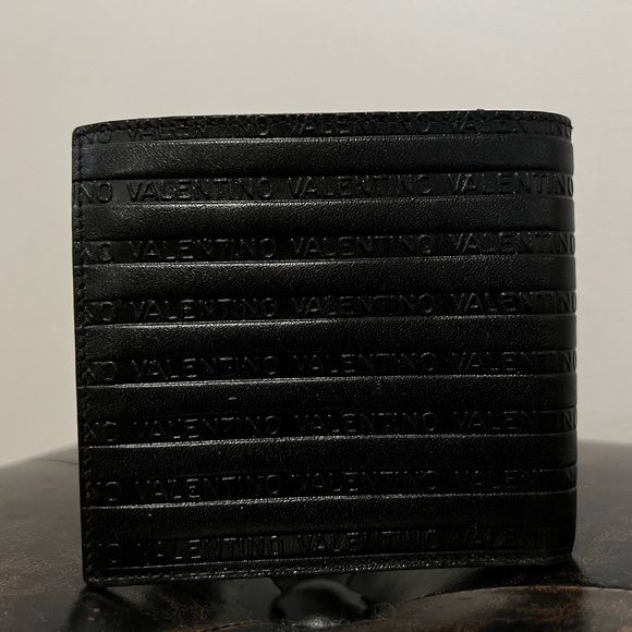 Mario Valentino Wallet - Picture 3 of 5